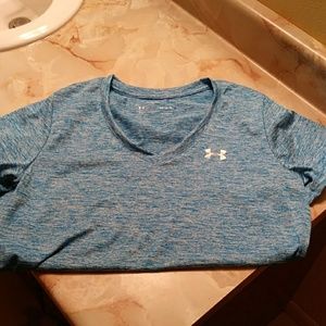 Under Armour T-shirt